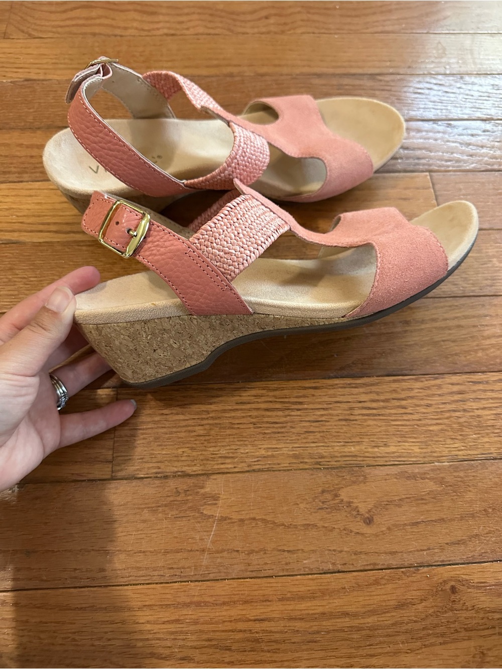 Pink Vionic Wedge Sandals Womens size 9